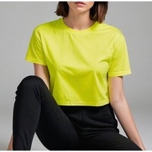 Neon Sarı Kadın Crop Şık Ve Rahat Crop Tshirt Koleksiyonu Renkli Yaz Cropları Ümodern Klasik Sokak Modası Sportif Crop Top Şehirli Kadın Cropları Trend Crop Tişört