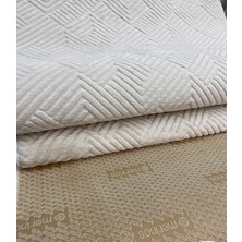 Merinos Rölyef Kaymaz Taban Aden Açık Bej Kesme Halı