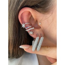 Pinery Jewels Vıp Seri - Full Taşlı V Tasarım Altın Kaplama Kadın Küpe Çifti