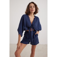 Tena Kadın Lacivert Yarasa Kol Ön Bağlamalı Gömlek