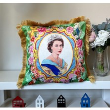 Decofav Dekoratif Kraliçe Desenli Dijital Baskılı Kadife Kırlent Kılıfı Saçaklı