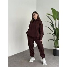 Okulcu Baba Kadın Kapşonlu Sweatshirt ve Paçası Lastikli Üç Iplik Polarlı Oversize Kahverengi Eşofman Takımı