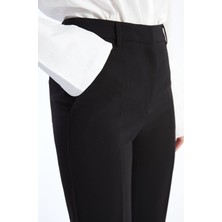 LC Waikiki Lcwaıkıkı Classic Kadın Dar Fit Düz Pantolon