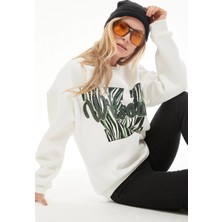 Go Veform Kadın Nakışlı Üç Iplik Sweatshirt Ekru ZN5099