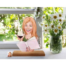 Bk Gift Kişiye Özel Kadın Karikatürlü Ahşap Standlı Pleksi Biblo