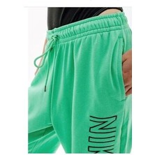 Nike Sportswear Oversized High-Waisted Kadın Eşofman Altı
