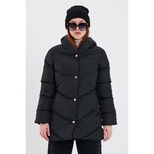 Önder Moda Kadın Siyah Su ve Rüzgar Geçirmez Kapişonlu Kışlık Şişme Mont & Kaban & Parka - 03