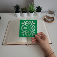 Karmelom Studio Mandala Çizim Boyama Yonca Desenli Şablon Cetvel