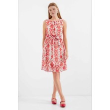 Kadın Kırmızı Krem Kuşaklı Beli Lastikli Desenli Sıfır Kol Şifon Elbise HZL24S-BD125011