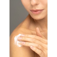 Reve Ravissant Body Talk Pudra Vücut Losyonu 250 ml Vücut Kremleri