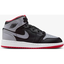 Jordan Nike Aır Jordan 1mıd (Gs) DQ8423 006 (Yarım Numara Buyuk Almanızı Onerıyoruz.)