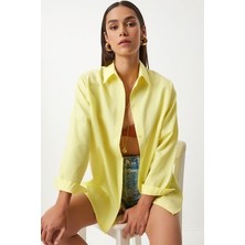 Happiness İstanbul Kadın Oversize Basic Gömlek Açık Sarı Uzun Kol Düz Desen Günlük Stil ile Rahat Kullanım