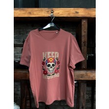 Doughnut Design - Kırmızı-Kahverengi Keep Growıng Yazılı Çiçekli Kafatası Grafik T-Shirt