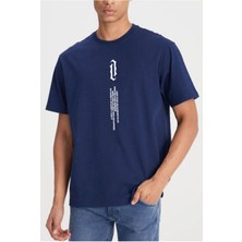 Medinenur Dikey Baskılı Erkek T-Shirt