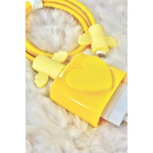 Vip Case Apple iPhone 18W/20W Uyumlu Şarj Başlık Kablo Koruyucu Örme Set Sarı Kalp Figürlü
