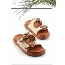 Bambi Bej Hasır Kadın Terlik Yumuşak Tekstil Malzeme ile Konforlu Kullanım için İdeal