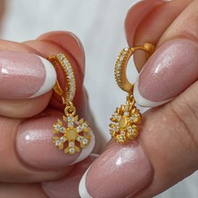 Serra Jewels Gümüş Sallantılı Gold Kar Tanesi Kadın Küpe