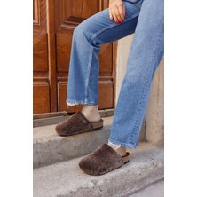 Nilufarr Cosshe Kahve Renk Tüylü Kadın Terlik