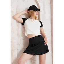 Amida Siyah Beyaz Parçalı Sıfır Yaka Basic Crop T-Shirt- 2407