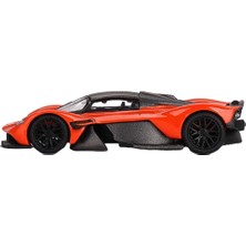 Mini Gt 1/64 Aston Martin Valkyrie Maximum Orange Gt