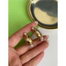 Pinery Jewels Top Incili Çelik Kararmaz Altın Kaplama Küpe Çifti