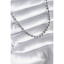 Kaufhier Pirinç Gümüş Renk Topçuk Detay Kadın Kolye