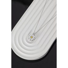 Ervanur 925 Ayar Gümüş Rodyum Kaplama Dönen Papatya Kolye