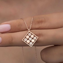 Ervanur 925 Ayar Gümüş Rose Dörtgen Zirkon Taşlı Kadın Kolye