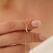 Nox Jewelry 14K Altın Kaplama Taşlı Hilal Kolye - Minimal Ay Kolyesi Zarif Kadın Kolye - CNS00528