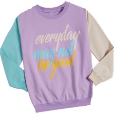 İrem Çocuk Giyim Kız Çocuk Everyday Yazı Desenli Kolları Renk Bloklu Lila Renk Sweatshirt