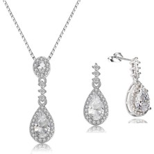 Zirkon Taşlı Işıltılı Damla Diamond Model Kadın Gümüş Kolye Küpe Seti