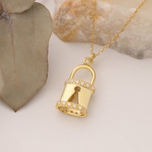 Nox Jewelry 925 Ayar Gümüş  Swarovski Taşlı Kilit Temalı Kolye