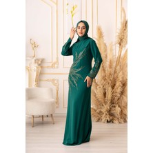 Yıldız Abiye Kolları ve Ön Kısmı Taş Detaylı Tesettür Abiye (K4090)