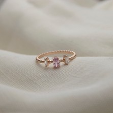 GIBYJEWEL Pembe Oval ve  Beyaz Baget Taşlı 925 Ayar Minimal Gümüş Yüzük