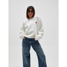 You Like Butik Kalp Nakışlı Oversize Sweatshirt