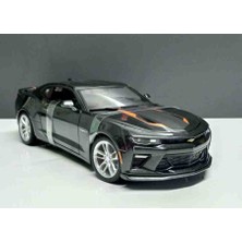 Maisto 1:18 2017 Chevrolet Camaro Fifty