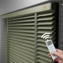 Jaluzi By Euro216  Ahşap Jaluzi Perde 50 mm GERÇEK AHŞAP Motorlu / Kumandalı Kurdeleli BEJ Renk