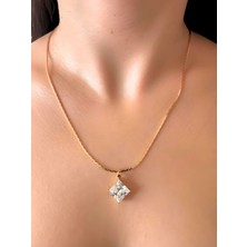 Shesra Vıp Seri Taşlı Gold Renk Kolye