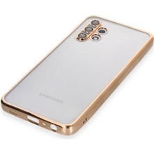 Denza Case Samsung Galaxy A32 Kılıf Kenarları Renkli Kamera Çıkıntılı Kapak - Gold