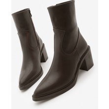 Marjin Kadın Dikiş Detaylı Yandan Fermuarlı Topuklu Bot Fortap Kahve