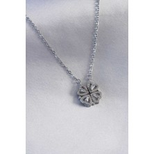 Kaufhier 316L Çelik Gümüş Renk Açılır Yonca Model Kadın Kolye