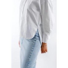Kadın Beyaz Oversize Gömlek