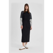 DeFacto Regular Fit Renk Bloklu Uzun Kollu Maxi Sweat Elbise C6228AX24SP