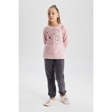 DeFacto Kız Çocuk Nakışlı Pelüş Uzun Kollu Pijama Takımı C2866A823WN