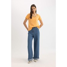 DeFacto Regular Fit Yuvarlak Yaka Basic Düz Kısa Kollu Tişört K1508AZ24SM