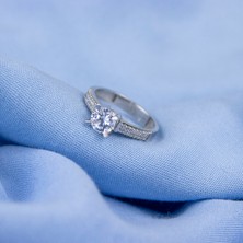 Giby Jewel Kolları Çift Sıra Taşlı 925 Ayar Gümüş Tektaş Yüzük