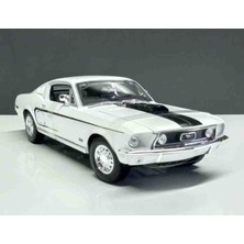 Maisto 1:18 1968 Ford Mustang Cobra Jet