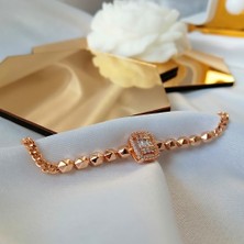 Kilig Jewelry Kadın Vip Çelik Gold Damla-Baget Taş Bileklik 19CM