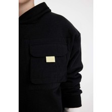 DeFacto Erkek Çocuk Siyah Oversize Geniş Kalıp Kapüşonlu Cepli Okul Sweatshirt D0982A824AU