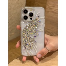 Paladyum Case iPhone 15 Pro Max Uyumlu Hologram Kristal Taşlı Kelebek Kanadı Desenli Şeffaf Kılıf